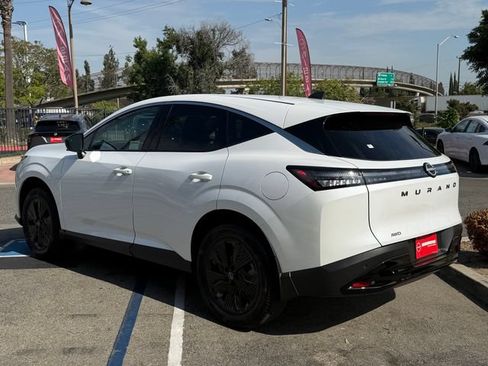New 2026 Nissan Murano SV AWD/4WD image 5