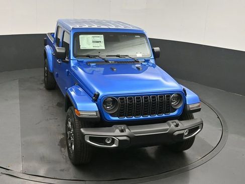 New 2026 Jeep Gladiator Sport AWD/4WD image 37