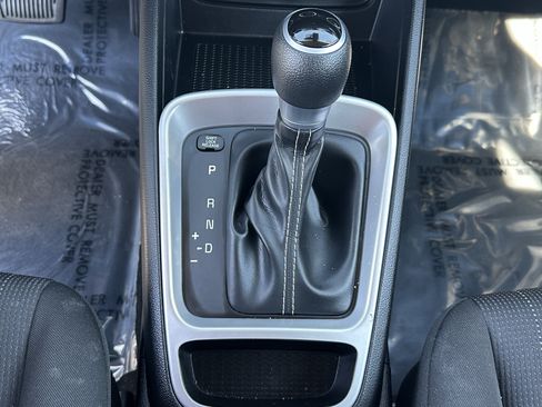 Used 2022 Hyundai Venue SE w/ Cargo Package FWD image 29