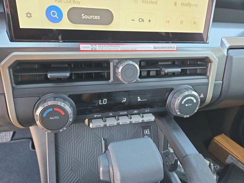 New 2026 Toyota Tacoma 4x4 Double Cab Hybrid image 23