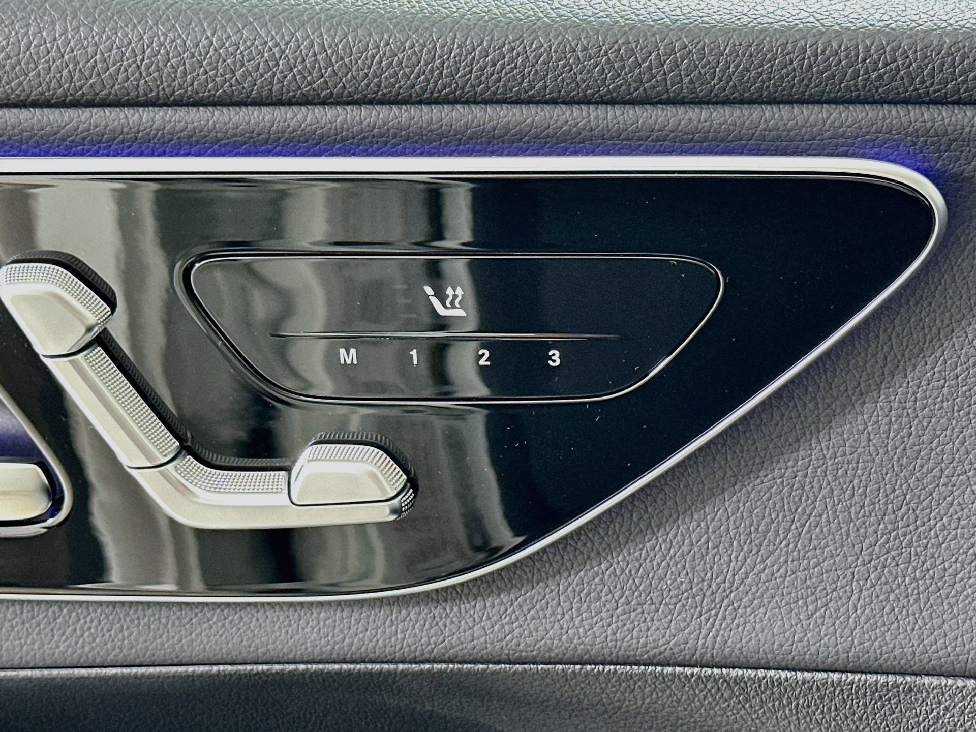 Certified 2026 Mercedes-Benz GLC 300 image 21
