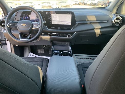Certified 2026 Chevrolet Equinox LT FWD image 18