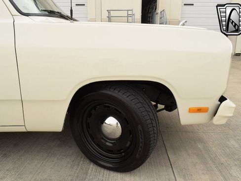 Used 1987 Dodge D/W Truck 150 image 10