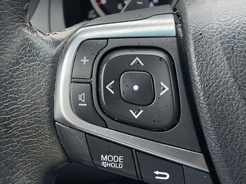 Used 2017 Toyota Camry SE image 30