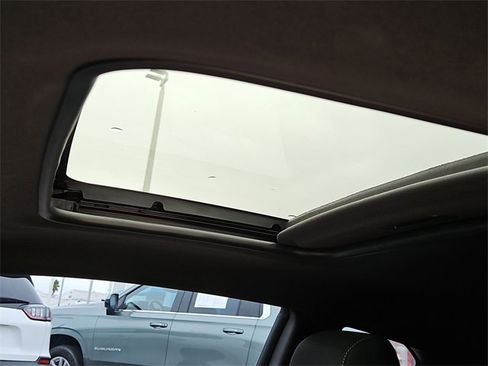 Used 2022 Chevrolet Camaro LT w/ RS Package image 31