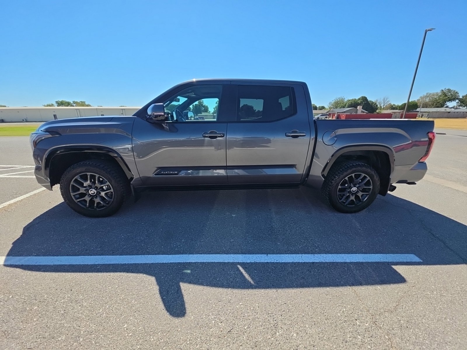 Used 2024 Toyota Tundra Platinum AWD/4WD image 4