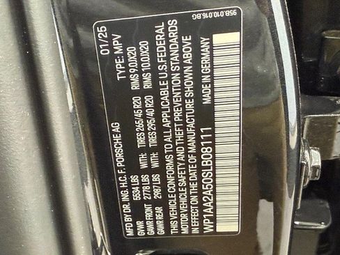 New 2025 Porsche Macan image 25