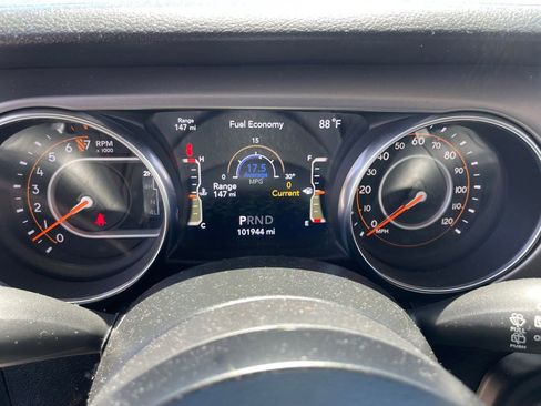 Used 2020 Jeep Wrangler Unlimited Sport AWD/4WD image 7