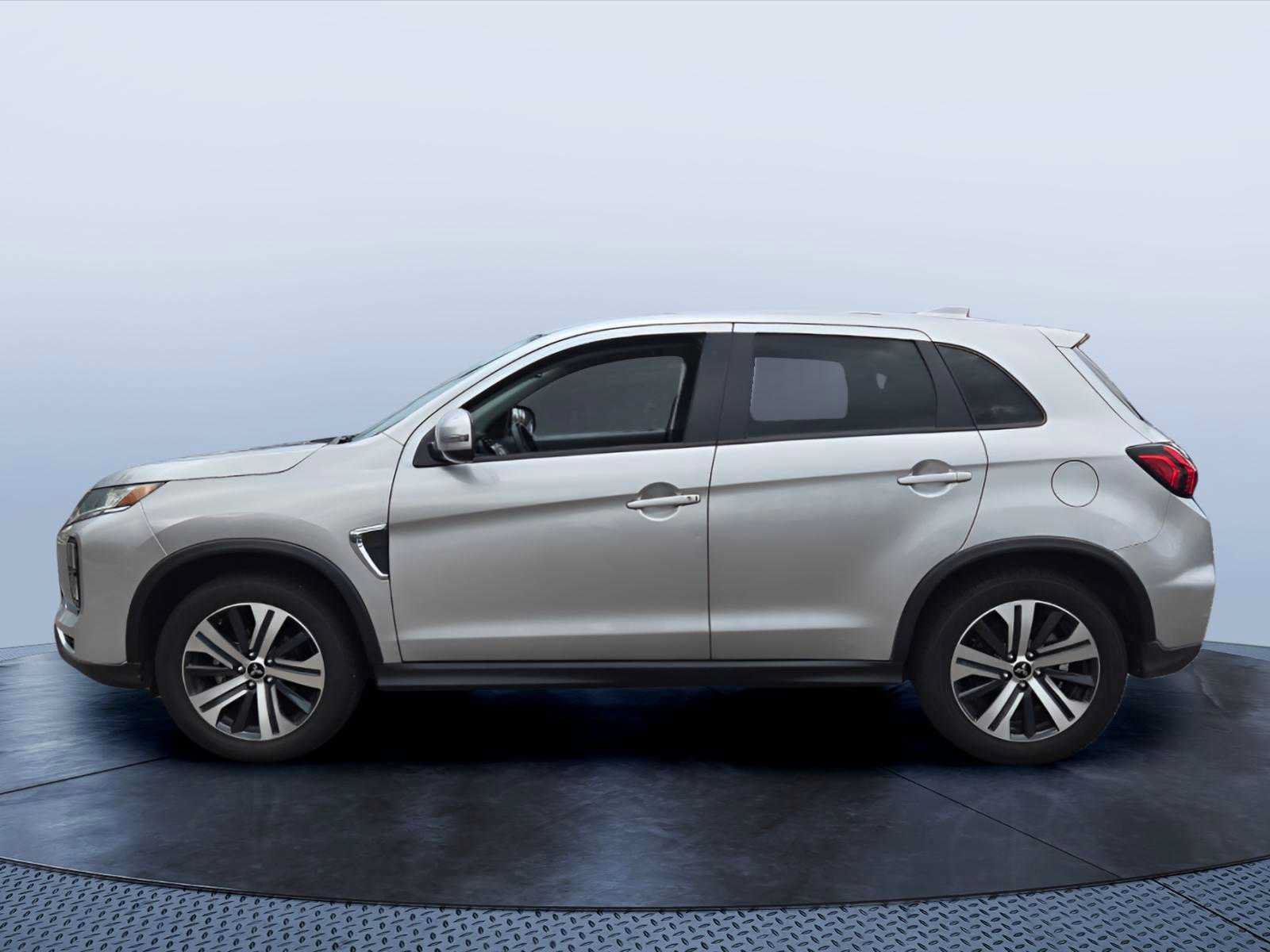 Used 2024 Mitsubishi Outlander Sport SE AWD/4WD image 6