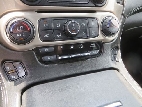 Used 2015 GMC Yukon Denali w/ Open Road Package AWD/4WD image 20