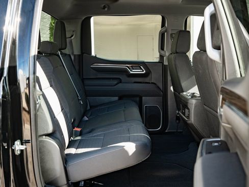 Used 2022 Chevrolet Silverado 1500 LT image 35