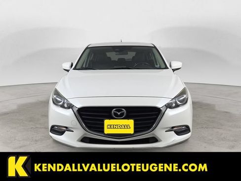 Used 2017 MAZDA MAZDA3 Touring FWD image 2