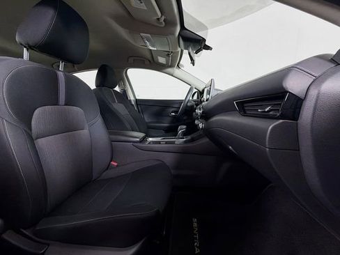 Certified 2023 Nissan Sentra SV FWD image 32