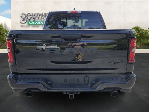 New 2026 RAM 1500 Express AWD/4WD image 4