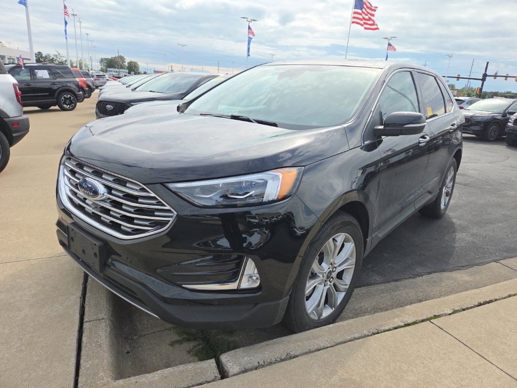 Certified 2024 Ford Edge Titanium w/ Equipment Group 301A AWD/4WD image 1
