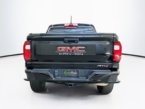 Used 2023 GMC Canyon AT4 w/ AT4 Premium Package AWD/4WD image 7