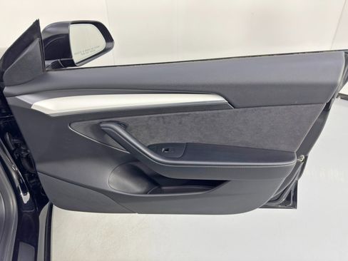 Used 2021 Tesla Model 3 Performance image 40