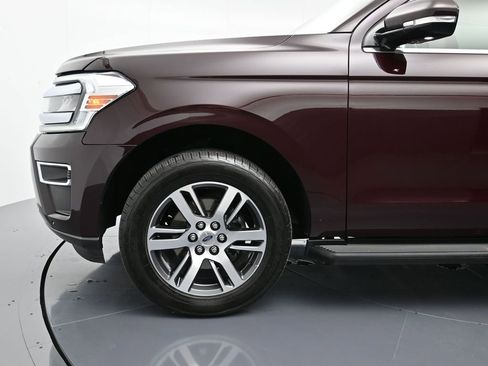 Used 2024 Ford Expedition Max Limited RWD image 9