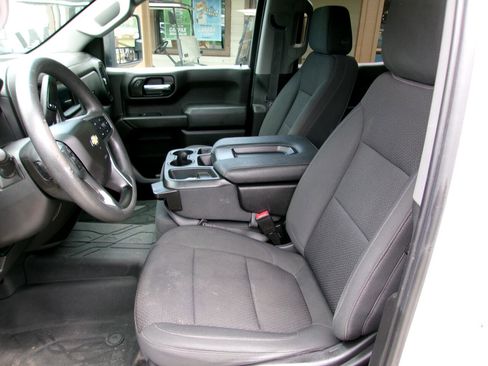 Used 2021 Chevrolet Silverado 1500 Custom w/ Custom Max Trailering Package image 12