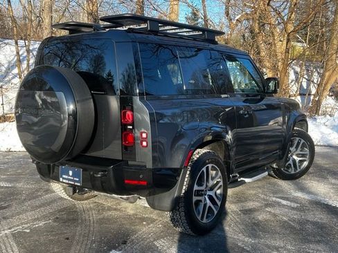 Used 2024 Land Rover Defender 90 X-Dynamic SE image 5