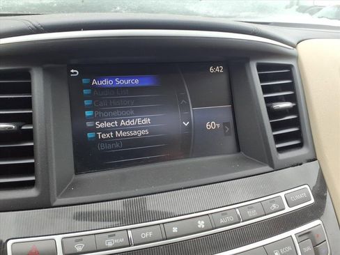 Used 2017 INFINITI QX60 Base w/ Premium Package image 16