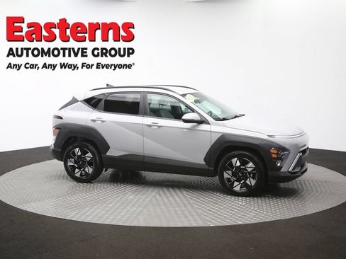 Used 2025 Hyundai Kona SEL FWD image 45