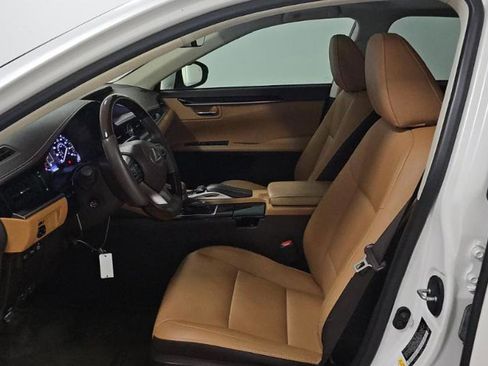 Used 2018 Lexus ES 350 w/ Navigation System Package FWD image 7