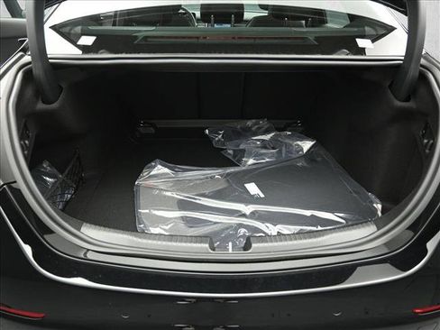 Certified 2025 Mercedes-Benz C 300 4MATIC Sedan image 22