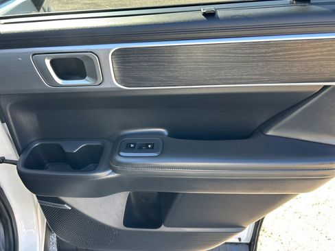 Used 2025 Hyundai Santa Fe Limited image 21