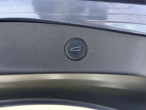 Used 2021 Tesla Model 3 Standard Range Plus RWD image 5