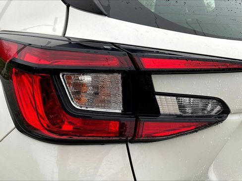 Used 2024 Subaru Impreza 2.0i Sport image 31