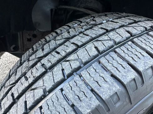 Used 2013 Ford F150 Lariat w/ Luxury Equipment Group image 10