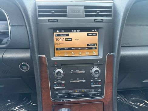 Used 2017 Lincoln Navigator L Select AWD/4WD image 26