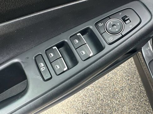 Used 2022 Hyundai Santa Fe SE AWD/4WD image 17