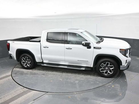 Used 2023 GMC Sierra 1500 SLT w/ SLT Premium Package image 35