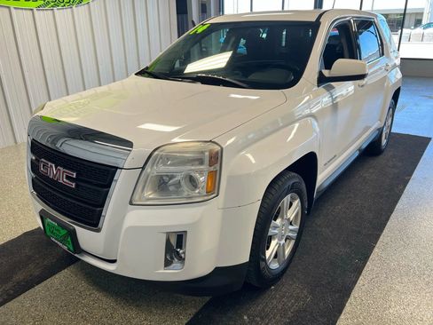 Used 2014 GMC Terrain SLE FWD image 1