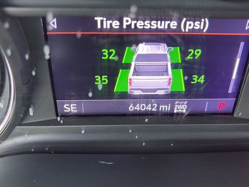 Used 2021 Chevrolet Silverado 1500 LT image 29