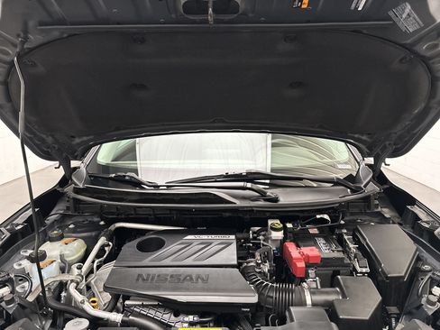 Used 2023 Nissan Rogue S AWD/4WD image 36