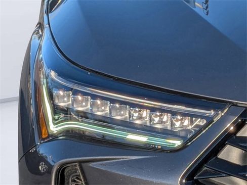 Certified 2025 Acura RDX w/ Technology Package image 9