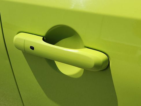 Certified 2017 Jeep Renegade Altitude FWD image 11