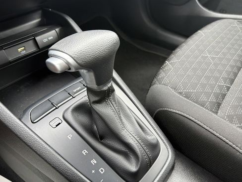 Used 2022 Kia Rio S FWD image 23