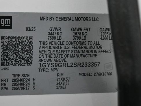 Certified 2025 Cadillac Escalade Sport Platinum w/ LPO, ONYX Package AWD/4WD image 24
