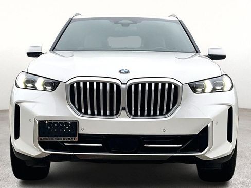 Used 2024 BMW X5 sDrive40i w/ Premium Package image 6