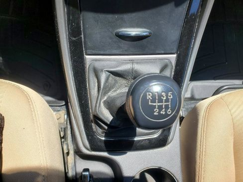 Used 2013 Hyundai Elantra GLS FWD image 21