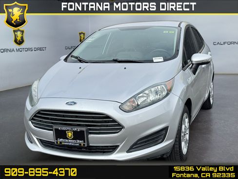 Used 2016 Ford Fiesta SE FWD image 1