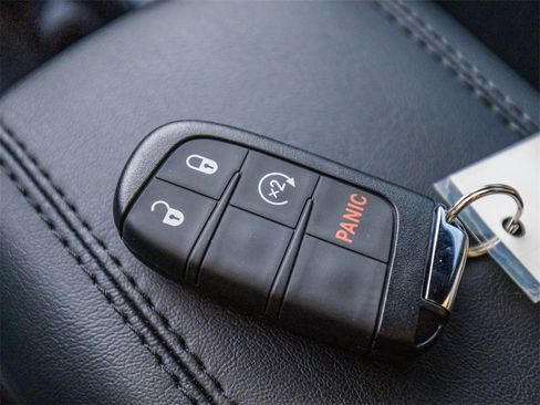 New 2026 Jeep Compass Latitude image 33