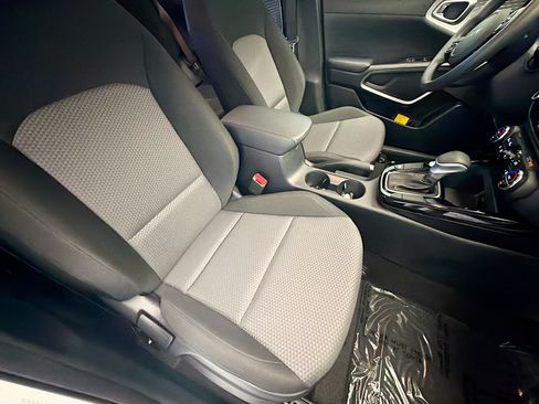 Used 2024 Kia Soul S FWD image 15