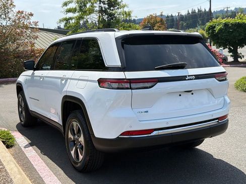 Certified 2023 Jeep Grand Cherokee 4WD 4xe image 5
