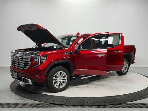 Used 2023 GMC Sierra 1500 Denali AWD/4WD image 11