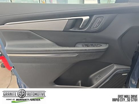 Used 2026 Buick Enclave Preferred FWD image 11